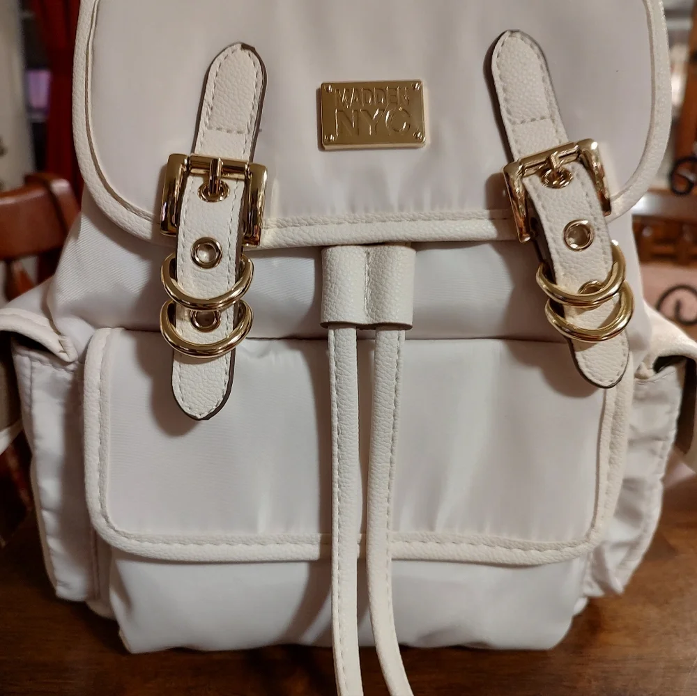 White Madden Backpack Brand New - Picture 3 of 10